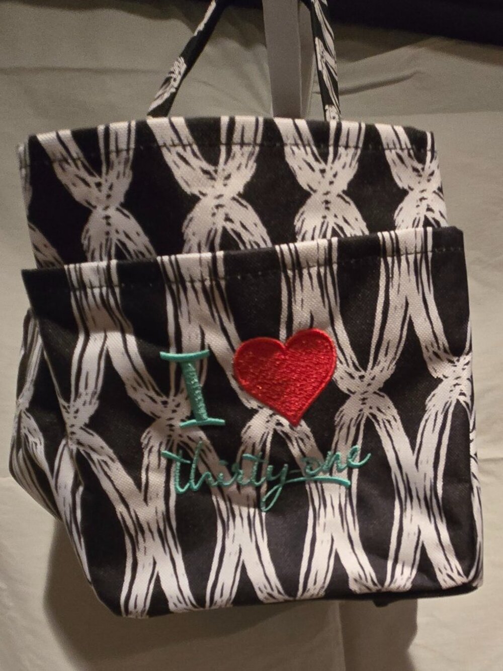 Small utility tote